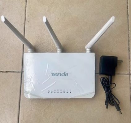Ten-Da F3 300 Mbps routeur sans fil à domicile 2,4 GHz 3 antennes pare-feu multilingue