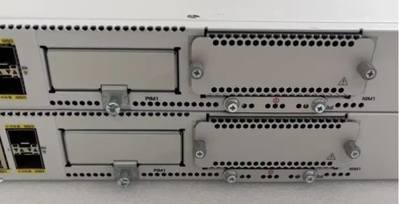 Routeur Ethernet de la série 8200 C8200L-1N-4T 1-Slot NIM 4x1G Ports WAN 1000mbps Taux maximal de données LAN VPN Fonction de pare-feu en stock