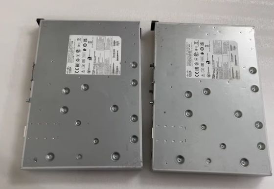 Routeur Ethernet de la série 8200 C8200L-1N-4T 1-Slot NIM 4x1G Ports WAN 1000mbps Taux maximal de données LAN VPN Fonction de pare-feu en stock