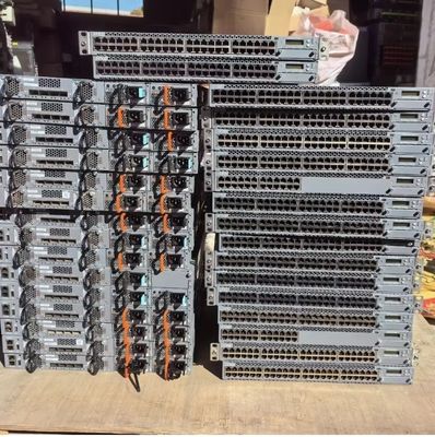 EX4300-48P Commutateur réseau EX4300 ligne de commutateurs Ethernet pour poste de travail