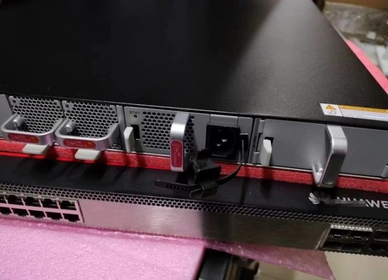 32K MAC Address Table 10/100/1000Mbps Transmission Rate S5731-S24P4X PoE Network Switch for Customer Requirements