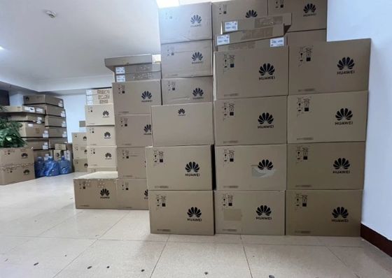 32K MAC Address Table 10/100/1000Mbps Transmission Rate S5731-S24P4X PoE Network Switch for Customer Requirements