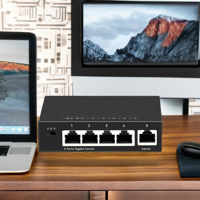 5 ports Full Gigabit VLAN Network Ethernet Switch 10 Gbps Capacité POE SNMP Fonctions QoS 3 ans Adaptateur géré Système de vidéosurveillance