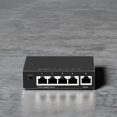 5 ports Full Gigabit VLAN Network Ethernet Switch 10 Gbps Capacité POE SNMP Fonctions QoS 3 ans Adaptateur géré Système de vidéosurveillance