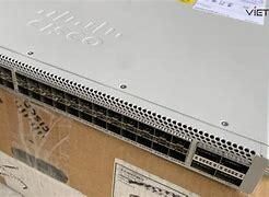 Private Mold C9500-48Y4C 48 1/10/25G SFP28 Ports and 4 40/100G Uplinks Switch