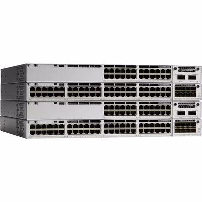 Taille personnalisée 24 ports Poe Switch d'accès C9300L-24P-4X-E Essentiels du réseau Commutateur pour la vitesse et les connexions réseau