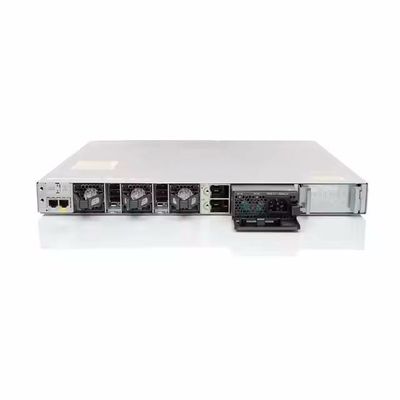 Taille personnalisée 24 ports Poe Switch d'accès C9300L-24P-4X-E Essentiels du réseau Commutateur pour la vitesse et les connexions réseau