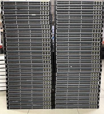 CE6800 Serie de 48 puertos 10G SFP y 6 puertos 40GE QSFP con modo de comunicación medio-duplex completo
