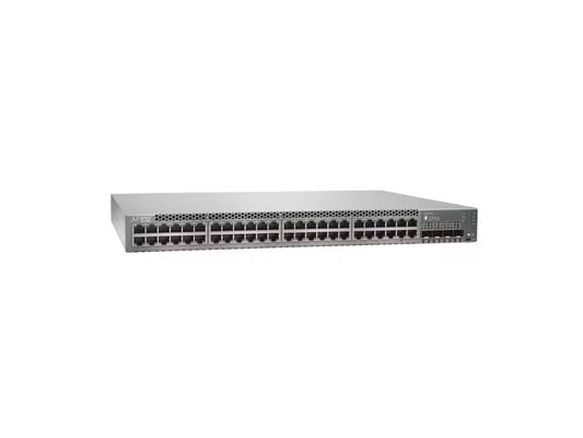 48 ports Prise en charge du commutateur Ethernet PoE EX3400-48P avec mode et performances de communication à double et demi-duplex