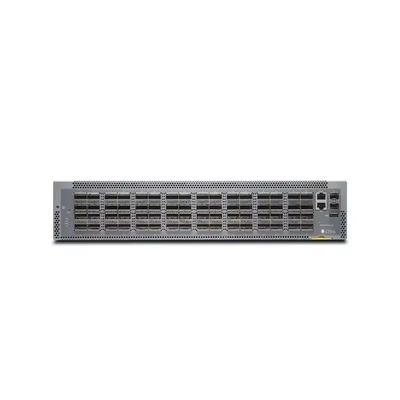 10/100/1000Mbps 16 Go de mémoire QFX5210-64C-AFO2 Commutateur QFX5110 48 SFP et 4 QSFP28 CPU 1U AC avant-arrière avec stockage