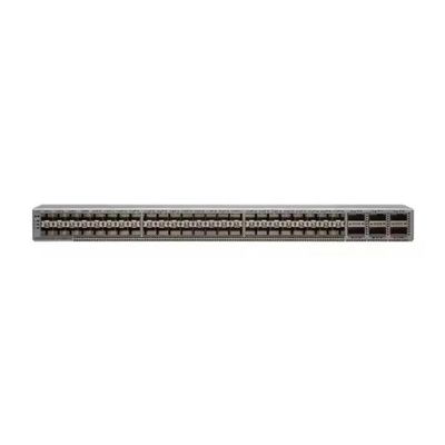 Augmentez les performances du réseau de poste de travail avec les fonctionnalités personnalisables du commutateur Ethernet N9K-C93180YC-FX