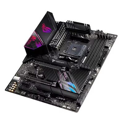 Une carte mère ROG STRIX X570-E
